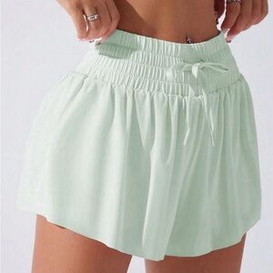 Women's Light Green Elastic Waist Shorts (USED)